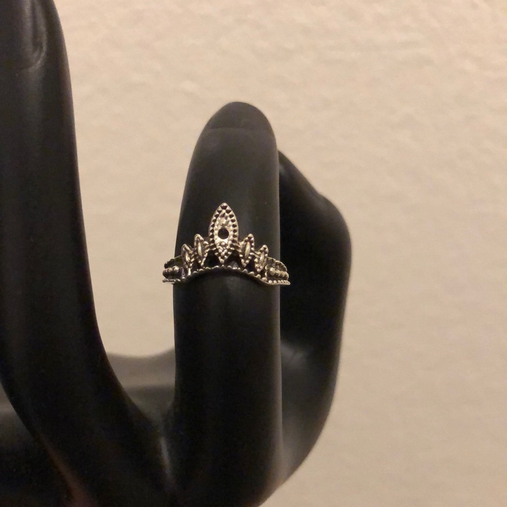 Source Unknown Silver Crown Tiara Band Ring